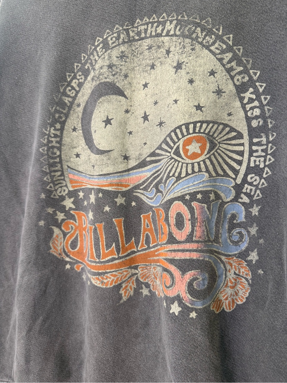 Y2K Billabong Men's Washed Black Graphic Crewneck Sweatshirt - Picture 2 of 4
